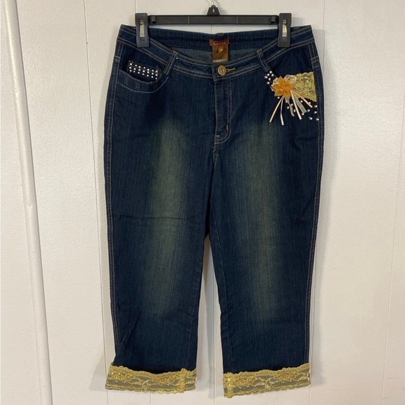 Vintage Chagall Embellished Womens Cropped Jean NWT size 10